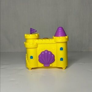 Polly Pocket Seashell Castle Playset – Compact Adventure Toy | Mattel